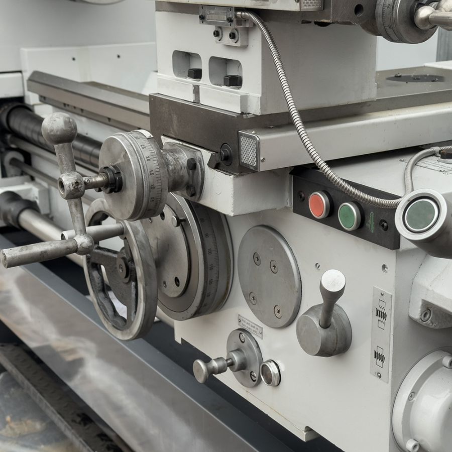 Универсальный токарный станок VISPROM SPV-1500/660 с УЦИ - фото