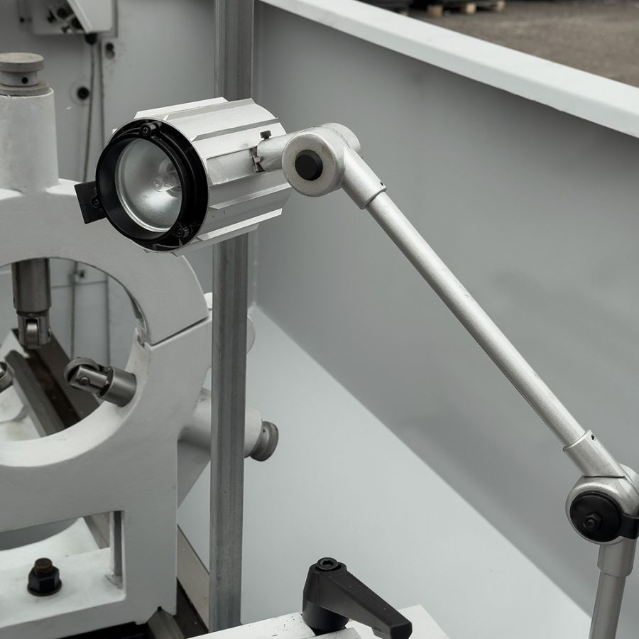 Универсальный токарный станок VISPROM SPV-1500/660 с УЦИ - фото