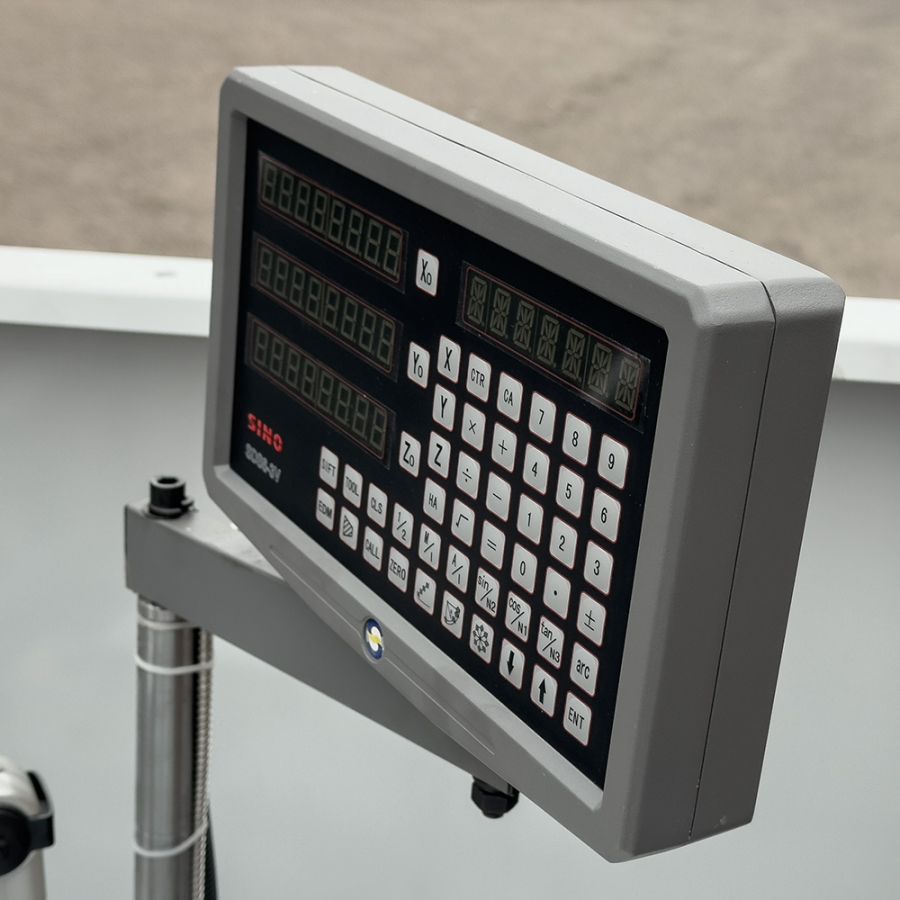 Универсальный токарный станок VISPROM SPV-1500/660 с УЦИ - фото