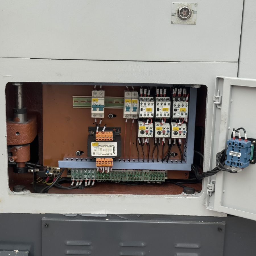 Универсальный токарный станок VISPROM SPV-1500/660 с УЦИ - фото