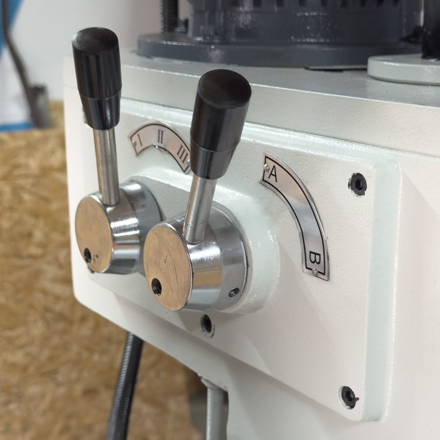 Радиально-сверлильный станок VISPROM RV-32V - фото