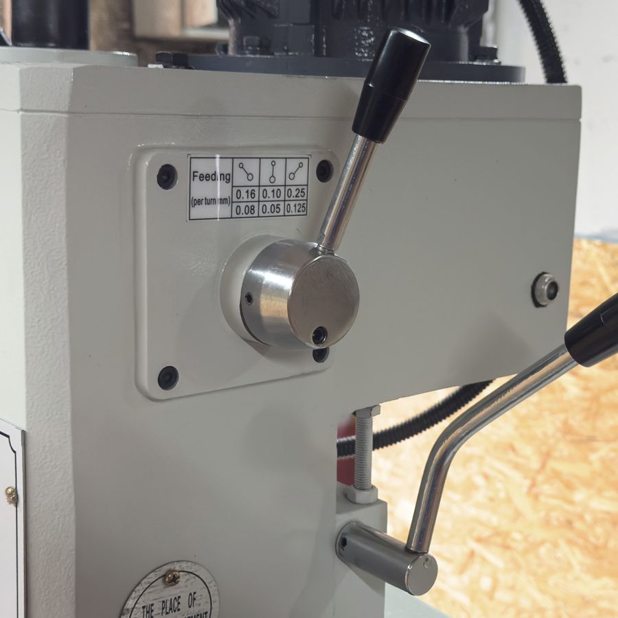 Радиально-сверлильный станок VISPROM RV-32V - фото