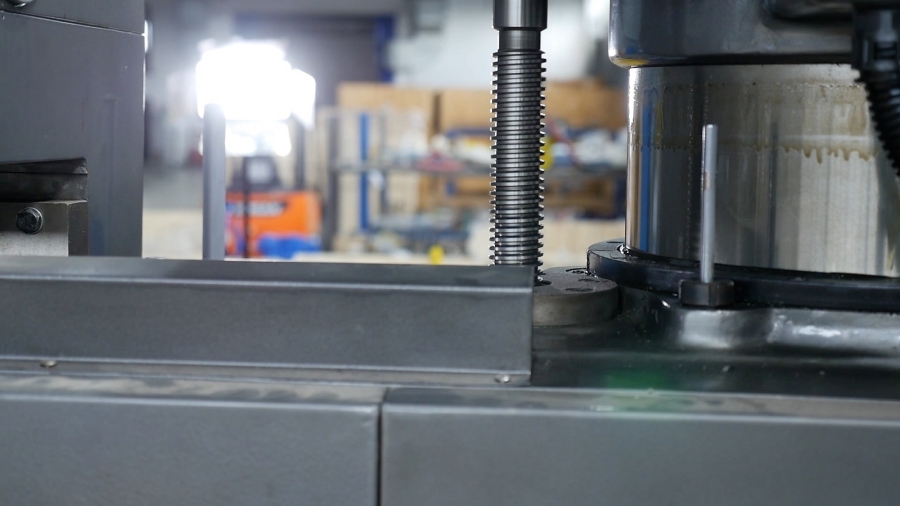 Радиально-сверлильный станок JET JRD-1600W - фото