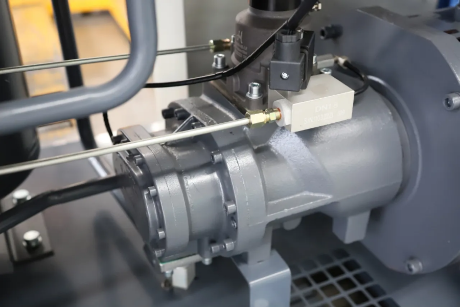 Компрессор винтовой Spitzenreiter S-7.5DF230T с частотным преобразователем 10 бар - фото