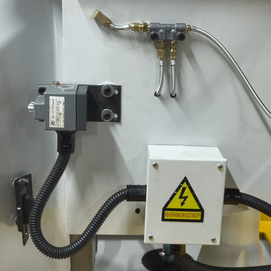 Фрезерный станок по металлу PROMA FVV-125PD - фото