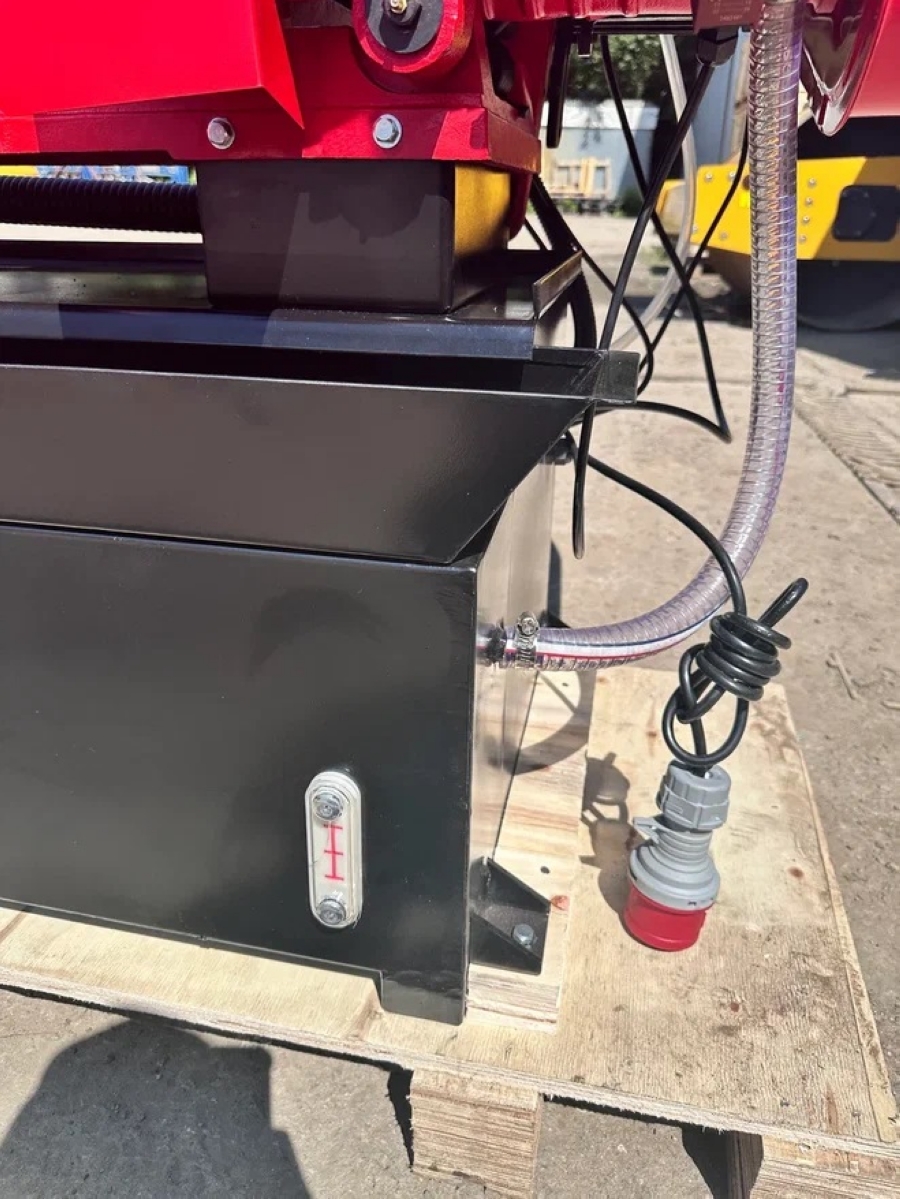 Ленточная пила по металлу MetMachine LSZ1523 - фото