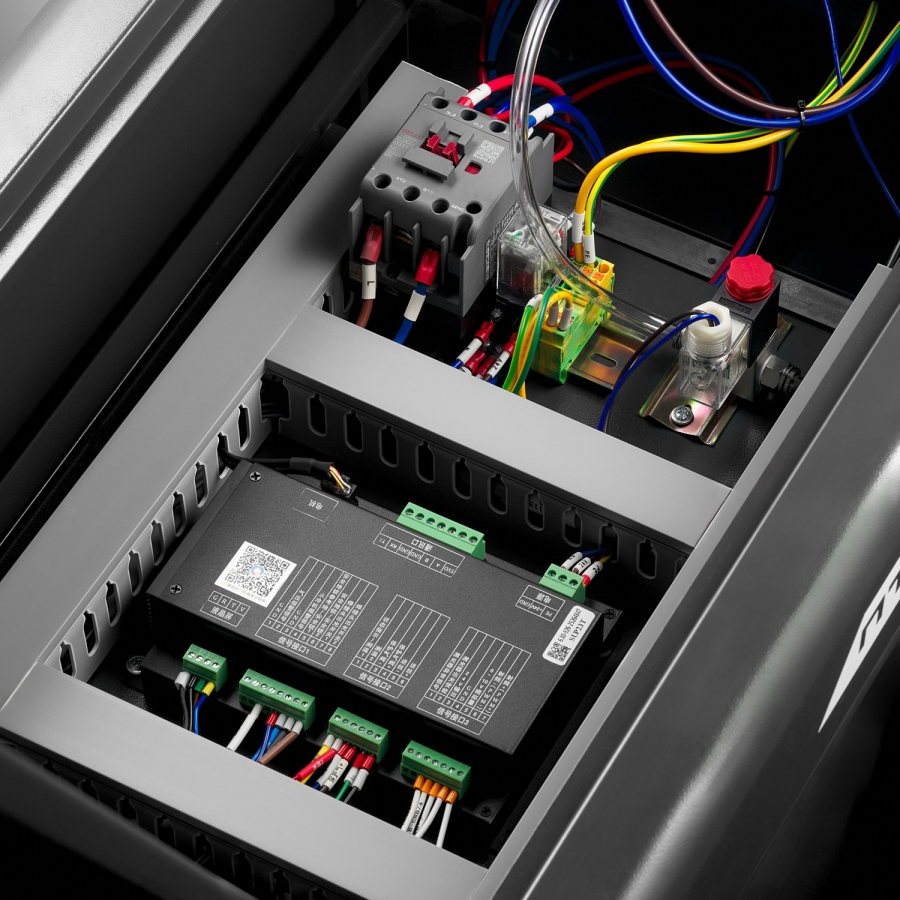 Аппарат лазерной сварки ПТК RILON LASER 2000 W L04 - фото