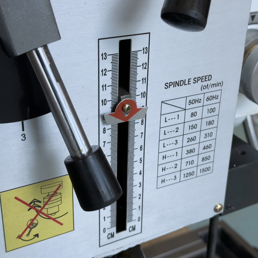 Вертикально-фрезерный станок PROMA FP-48SP - фото