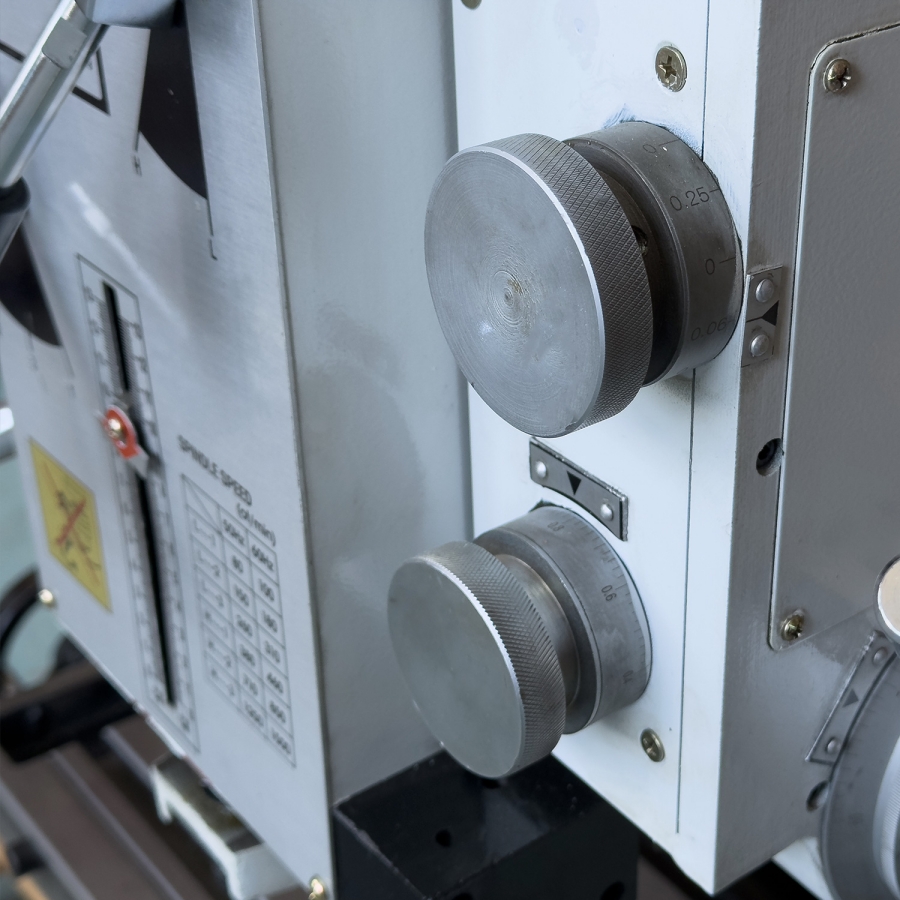 Вертикально-фрезерный станок PROMA FP-48SP - фото