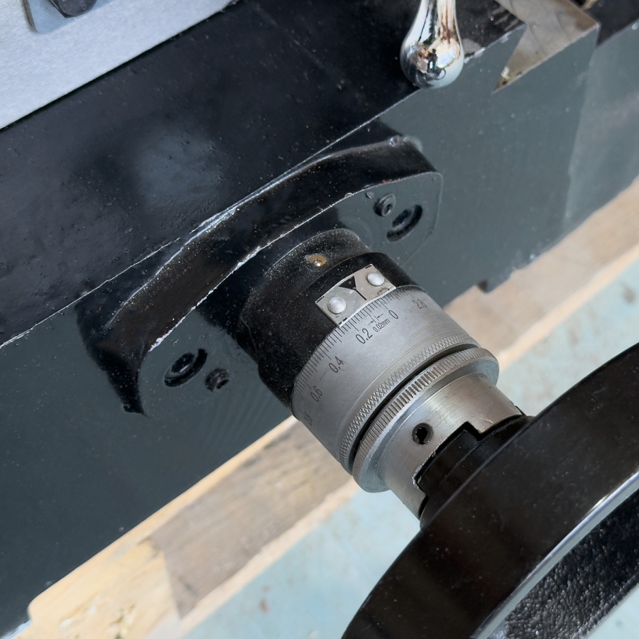 Вертикально-фрезерный станок PROMA FP-48SP - фото