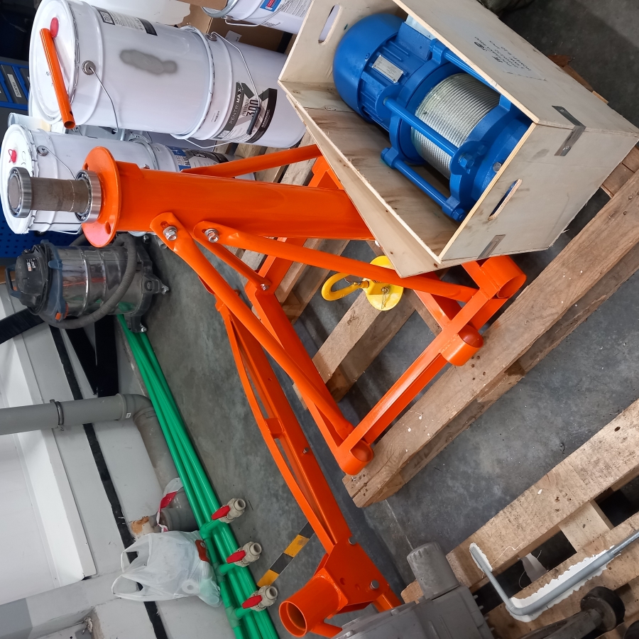 Мини-кран строительный TOR KM 500 кг 60 м с поворотной стрелой и электролебедкой (380В) - фото